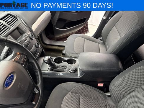 Used 2018 Ford Explorer XLT AWD/4WD image 17