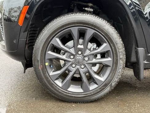 New 2026 Jeep Grand Cherokee Limited AWD/4WD image 16