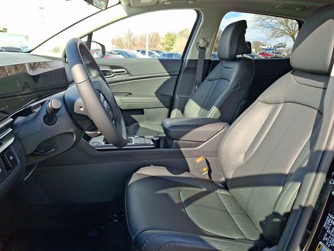 New 2026 Kia Sportage EX image 9