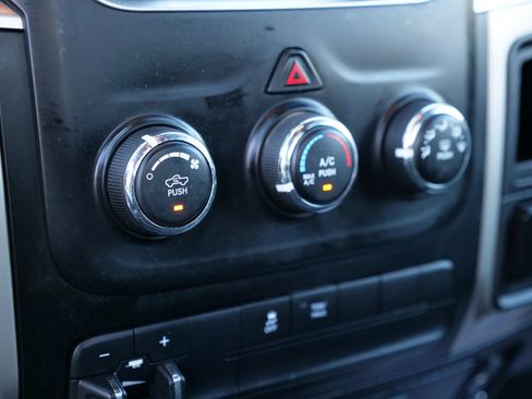 Used 2015 RAM 2500 SLT w/ Popular Equipment Group AWD/4WD image 25