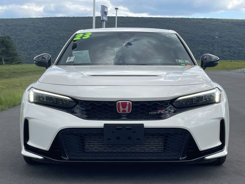 Used 2023 Honda Civic Type R image 9