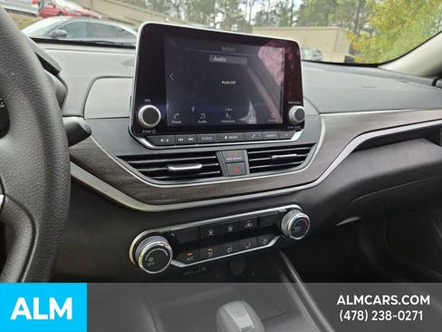 Used 2025 Nissan Altima 2.5 SV image 20