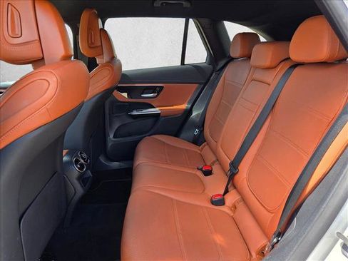Used 2024 Mercedes-Benz GLC 300 image 17