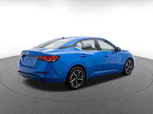 Used 2025 Nissan Sentra SV FWD image 8