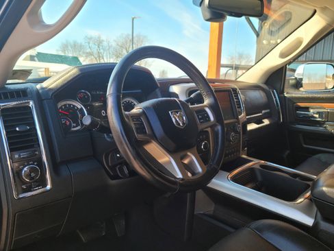 Used 2017 RAM 2500 Laramie image 9