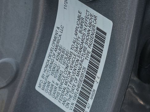 Used 2025 Honda Civic Sport image 26