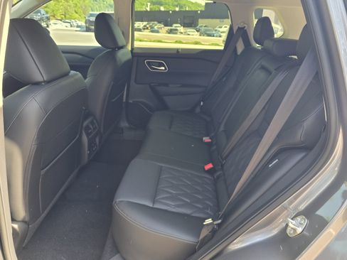 New 2026 Nissan Rogue Platinum AWD/4WD image 10