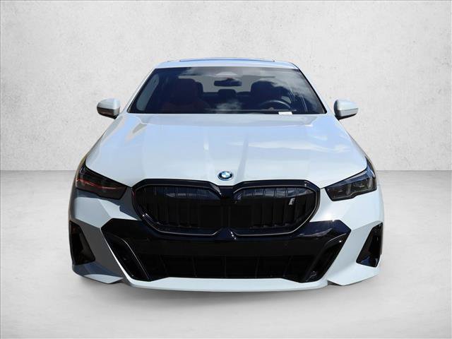 Used 2026 BMW i5 eDrive40 AWD/4WD image 3