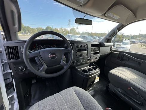 New 2025 GMC Savana 3500 w/ Power Convenience Package image 19