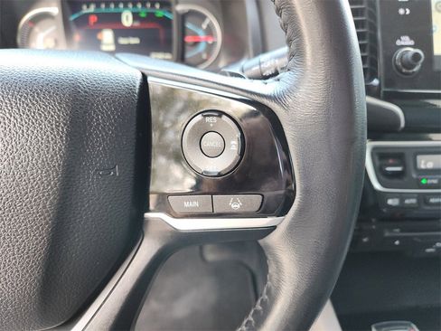 Used 2019 Honda Pilot Touring image 32