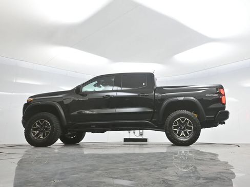 Used 2024 Chevrolet Colorado ZR2 w/ ZR2 Convenience Package III AWD/4WD image 65