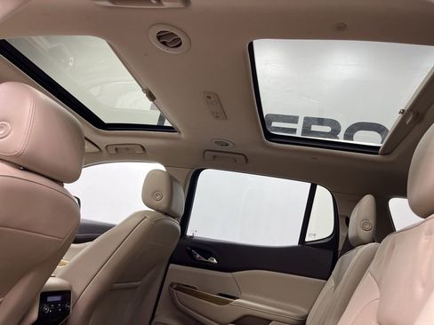 Used 2019 GMC Acadia Denali w/ Technology Package image 15