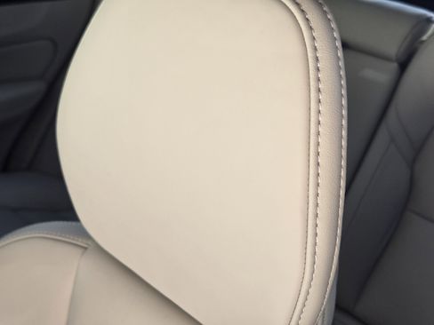 New 2026 Volvo XC60 B5 Ultra w/ Protection Package Premier image 18