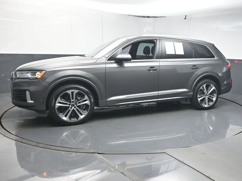 Used 2022 Audi Q7 3.0T Premium Plus w/ Premium Plus Package AWD/4WD image 4