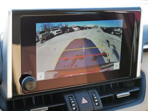 Certified 2025 Toyota RAV4 XLE Premium image 29