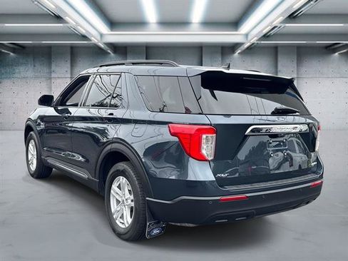 Used 2023 Ford Explorer XLT AWD/4WD image 27