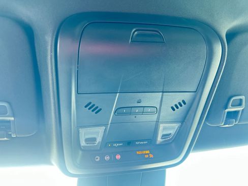 Used 2024 Cadillac XT4 Sport FWD image 17
