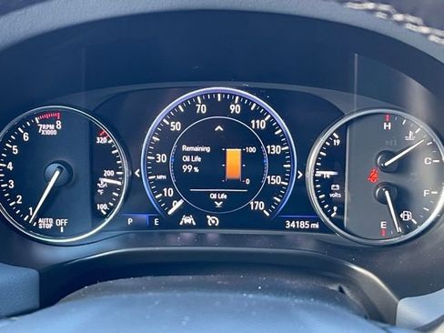 Used 2022 Buick Enclave Premium w/ LPO, Touring Package image 9