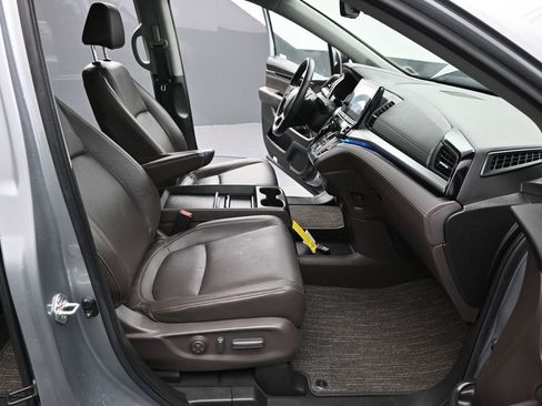 Certified 2023 Honda Odyssey Touring image 17