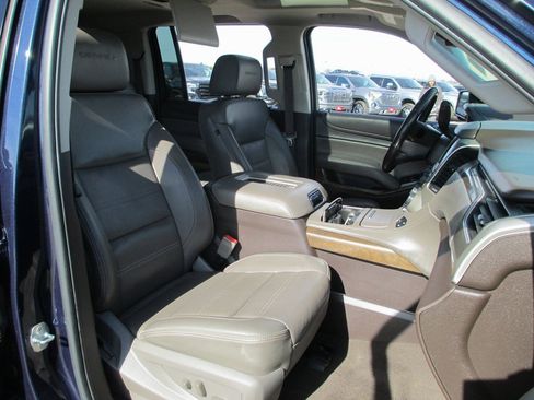 Used 2018 GMC Yukon XL Denali w/ Denali Ultimate Package image 23