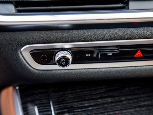 New 2026 BMW X5 xDrive40i w/ M Sport Package image 17