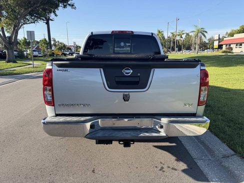 Used 2017 Nissan Frontier SV RWD image 7