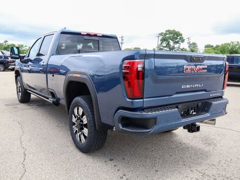 New 2026 GMC Sierra 2500 Denali w/ Denali Reserve Package AWD/4WD image 32