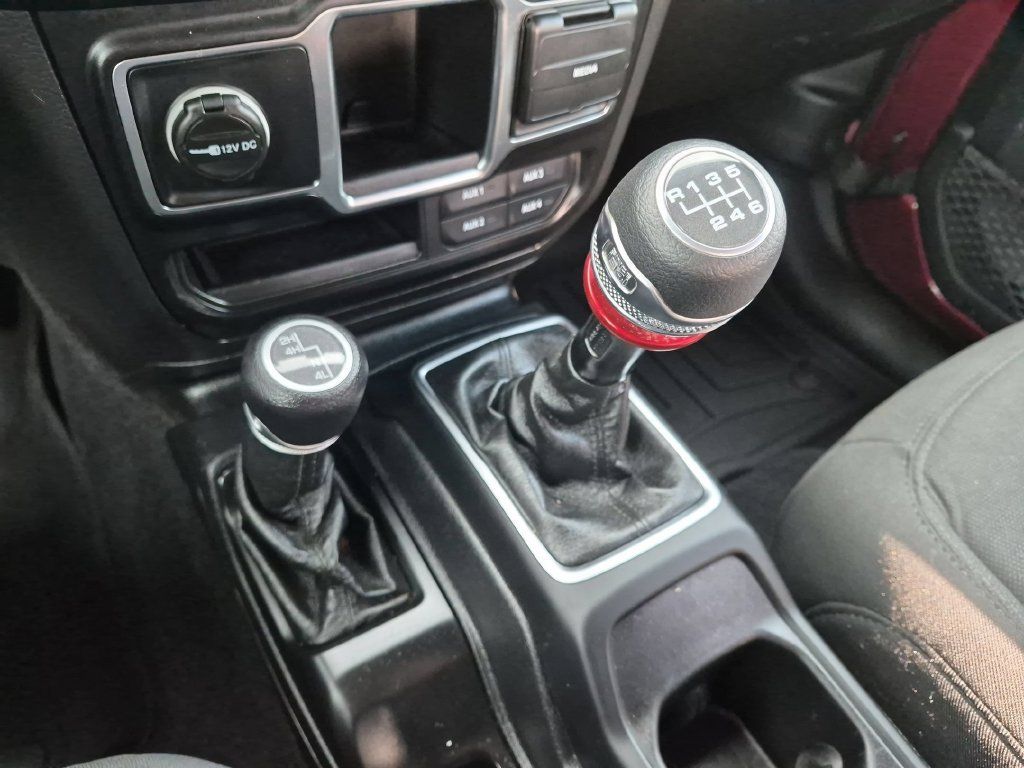 Used 2021 Jeep Wrangler Sport AWD/4WD image 13