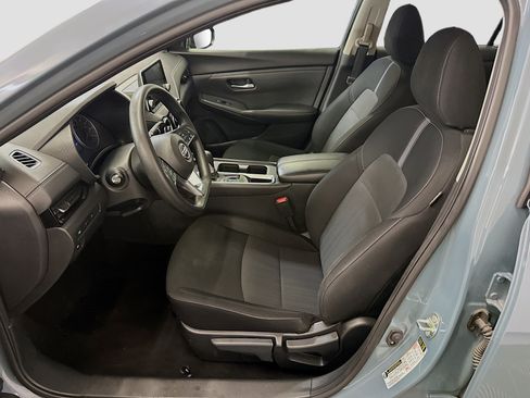Used 2024 Nissan Sentra SV FWD image 13