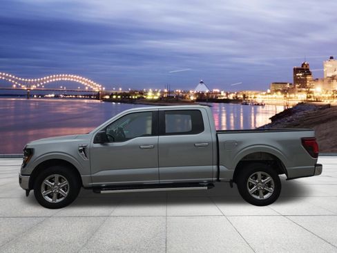 Used 2025 Ford F150 XLT w/ Equipment Group 301A Standard RWD image 2
