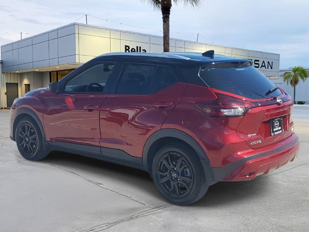 Used 2023 Nissan Kicks SV FWD image 3