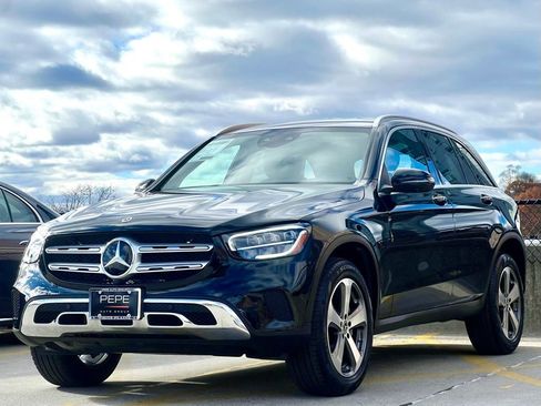 Certified 2022 Mercedes-Benz GLC 300 4MATIC image 4