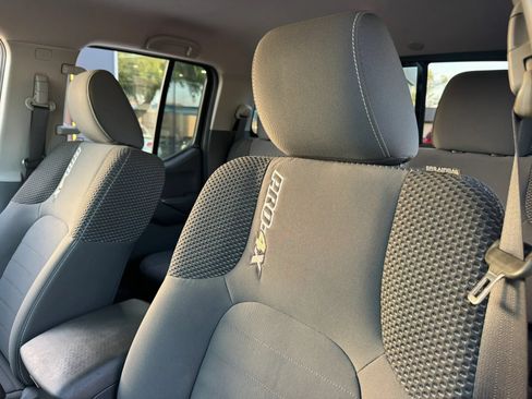 Used 2018 Nissan Frontier PRO-4X AWD/4WD image 15