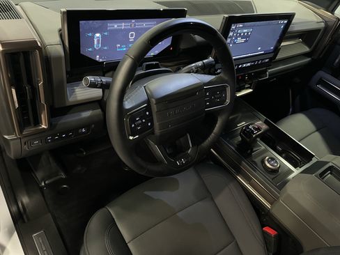 Used 2025 GMC Hummer EV 3X AWD/4WD image 13