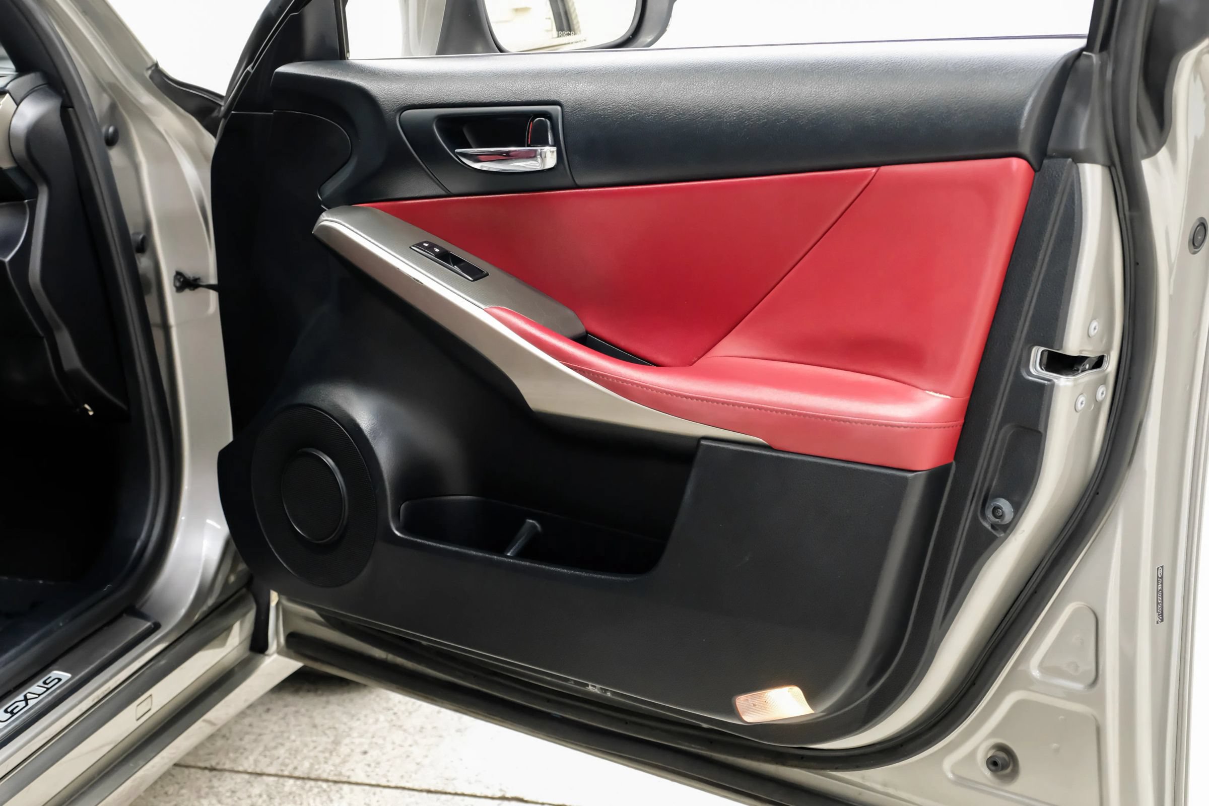Used 2015 Lexus IS 350 w/ F-Sport Package RWD image 43