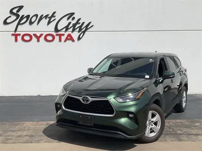 Certified 2023 Toyota Highlander LE