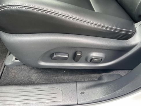 Used 2024 Nissan Murano SV w/ SV Midnight Edition Package FWD image 24