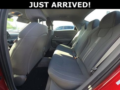 Certified 2023 Hyundai Elantra SEL w/ Preferred Accessory Package FWD image 7