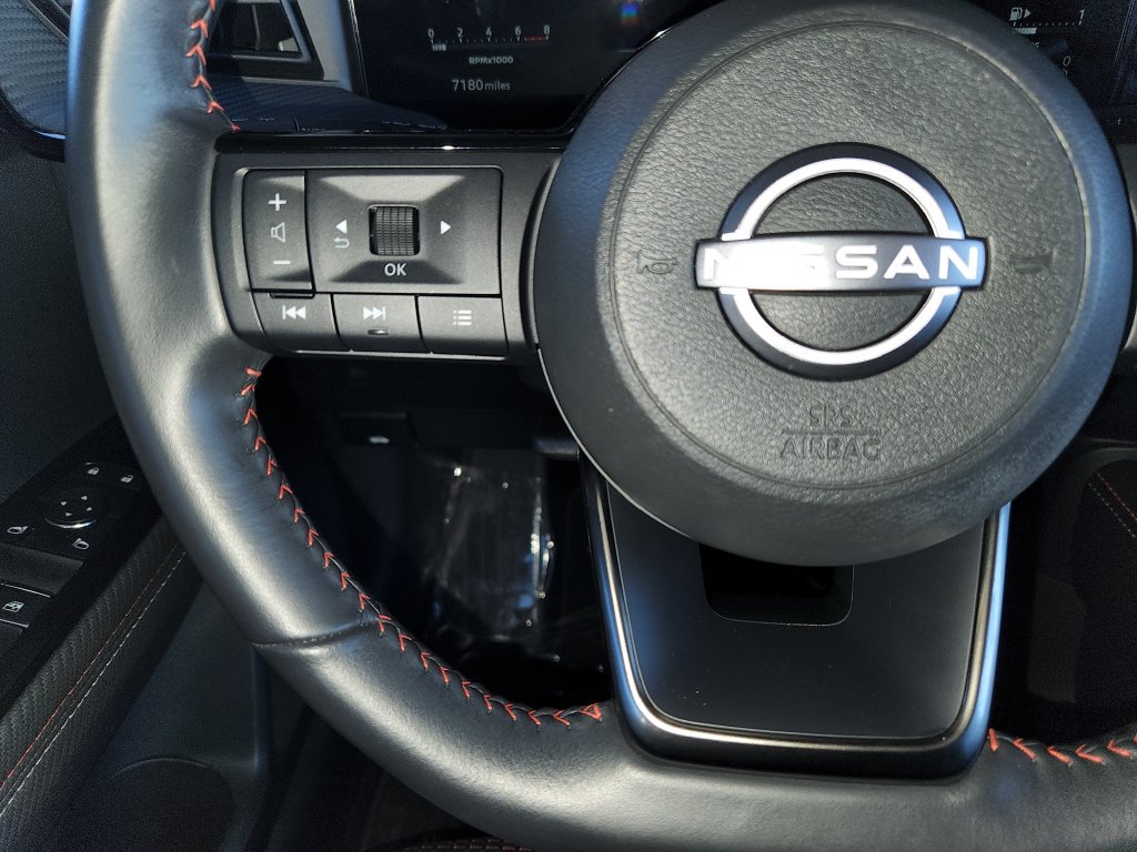 Certified 2025 Nissan Kicks SR FWD image 25