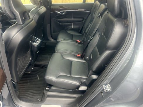 Used 2016 Volvo XC90 T6 Momentum w/ Momentum Plus Package image 27