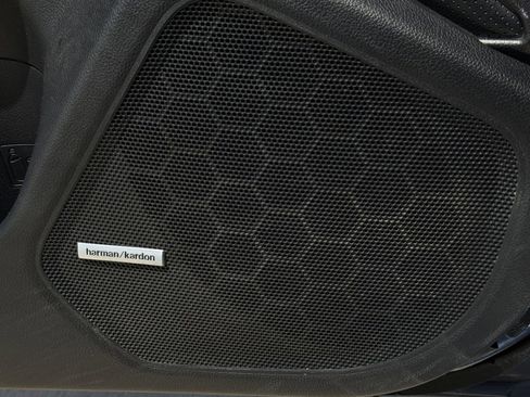 Used 2016 Subaru Legacy 3.6R Limited image 28