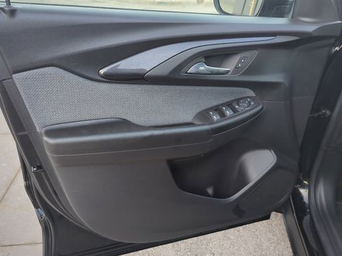 Used 2023 Chevrolet TrailBlazer LT w/ Convenience Package image 10