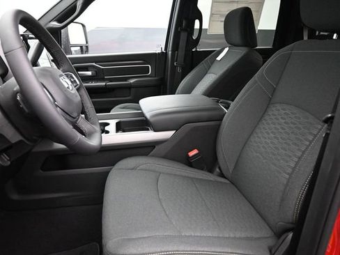 New 2026 RAM 3500 Big Horn AWD/4WD image 15