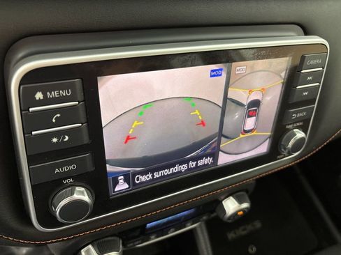 Used 2020 Nissan Kicks SR image 30