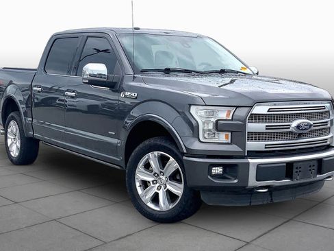 Used 2016 Ford F150 Platinum w/ Equipment Group 701A Luxury AWD/4WD image 3