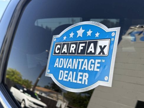 Used 2016 Chevrolet Colorado LT w/ Midnight Edition RWD image 16