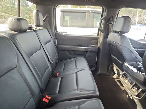 Used 2022 Ford F150 XLT w/ Equipment Group 302A High image 11