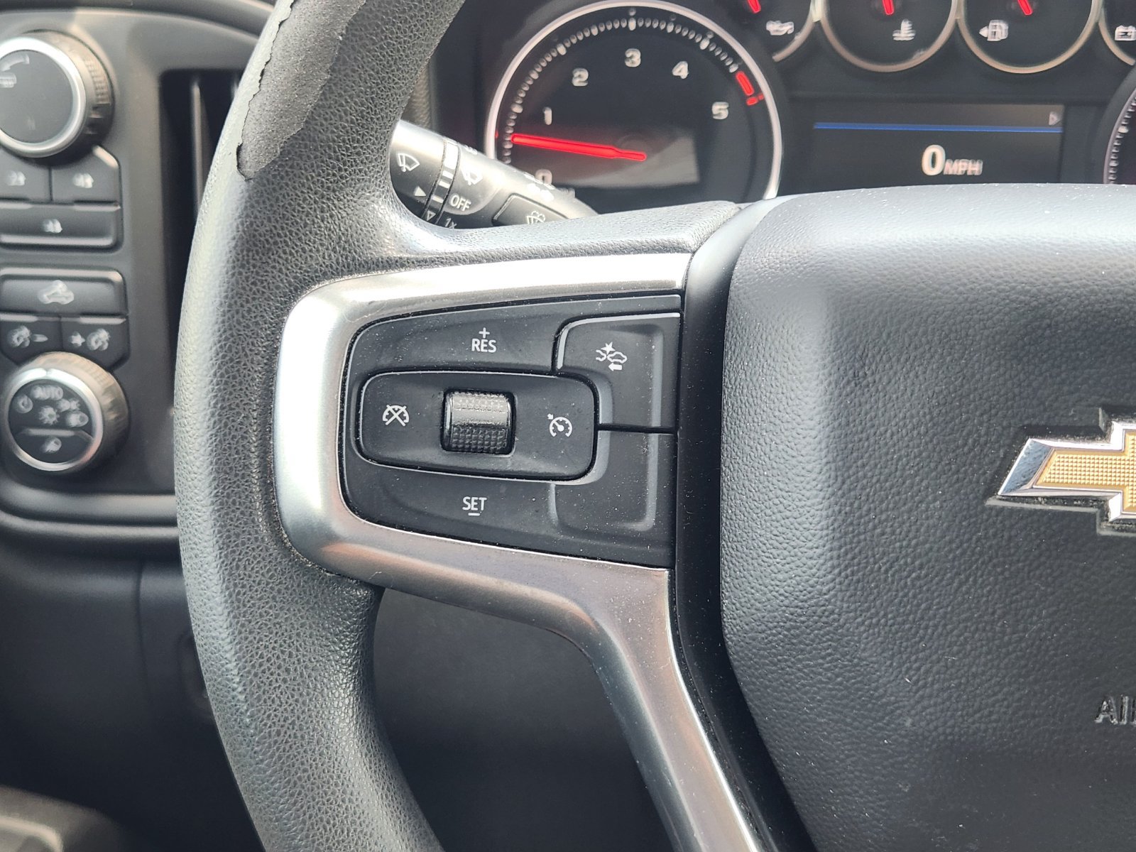 Used 2022 Chevrolet Silverado 2500 Custom w/ Custom Value Package AWD/4WD image 31
