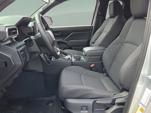 Certified 2026 Toyota Tacoma SR image 28