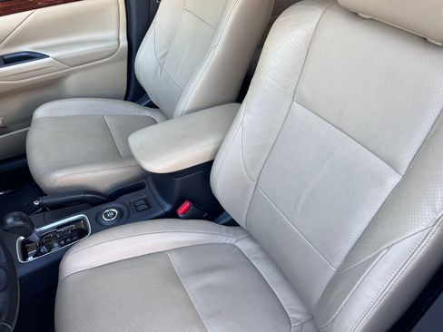 Used 2015 Mitsubishi Outlander GT image 14